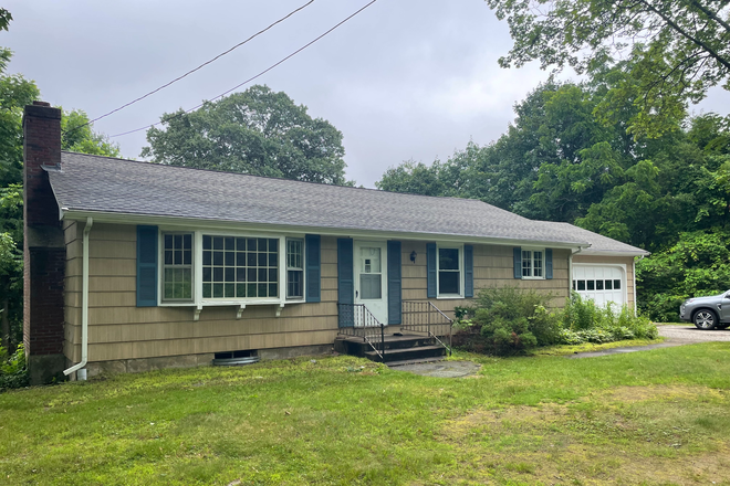 ex - Modern Clean House Close to UConn