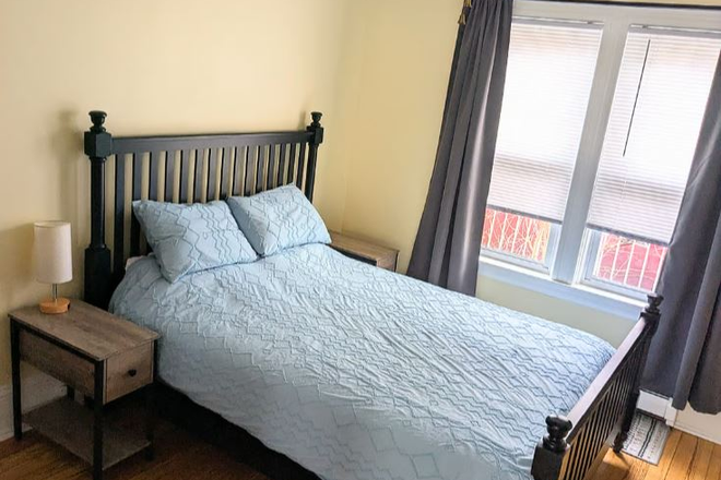 Bedroom 1 - Bright and sunny first floor apartment with private parking lot