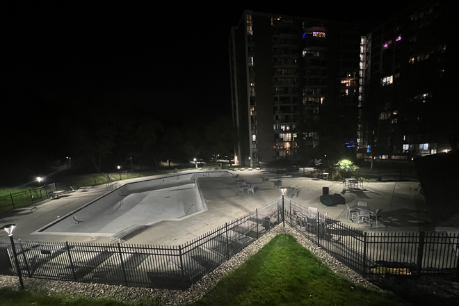 Pool - 6100 Westchester Park Drive Apartments