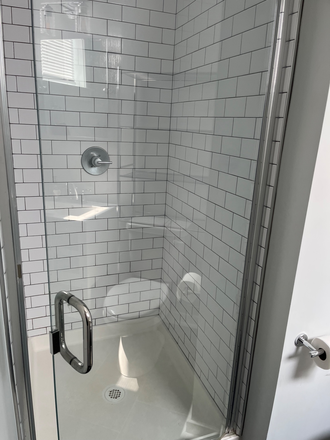 Shower - Private room/bath with parking space available House