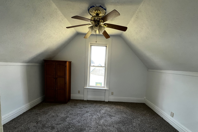 Bedroom 2 - 3 bedroom two full bath house with spacious yard, 1 block from Columbian Park.