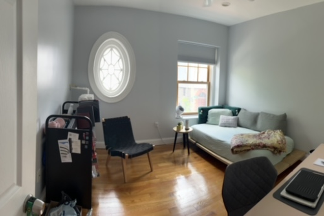 Small Bedroom - Magazine St. Apartment