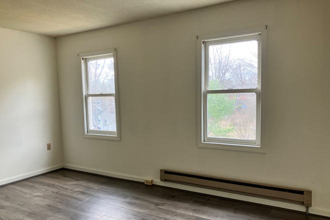 bedroom - One bedroom apartment- October 1 - Amherst - - Umps bus