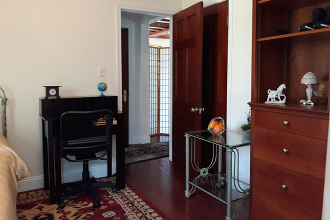 Bedroom furniture - Sunny & bright walk-out suite w/private bath & free utilities in the Palisades, NW, DC House