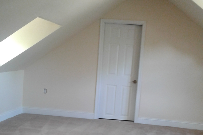 3rd floor lounge - Student House in Quiet Mount Rainier, MD