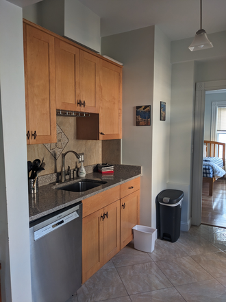kitchen - Harvard Sq - condo - 2 bd + office, 1.5 bath, parking - Fully Furnished