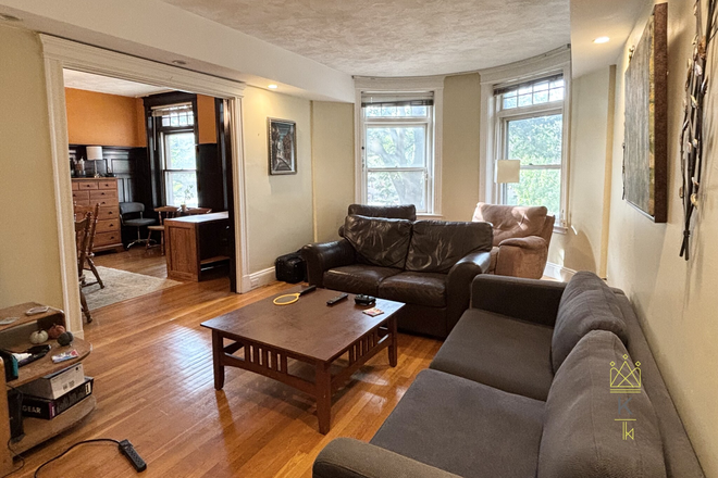 Living Room - Available September 1st! Enormous 3bd/2ba on Beacon St in Brookline! W/D In-Unit, Parking For Rent Apartments
