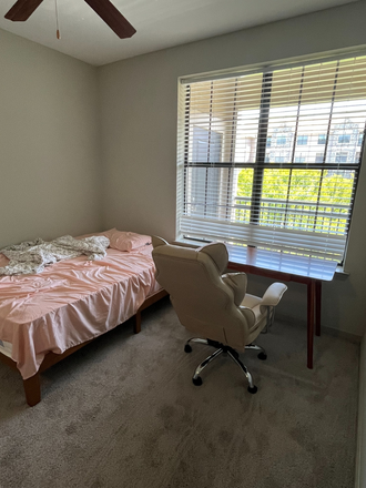 Furnished Bedroom - Spacious 1-Bed, Close to Campus