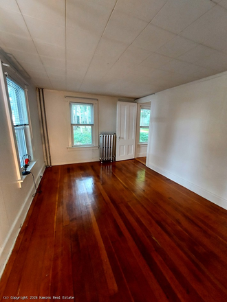 Bedroom - 96 North Prospect Street (Downtown) Apartments