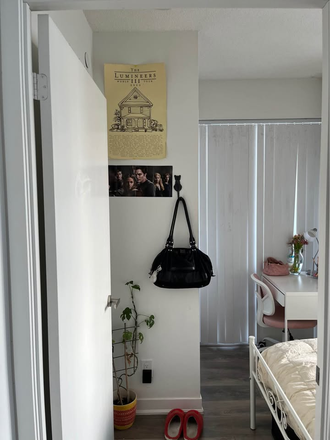 Bedroom entrance - 1 Furnished Bedroom with Stunning Lakeview – Walk to Union Station via PATH, Harbourfront