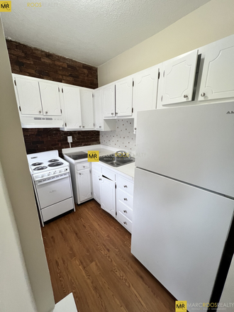 KITCHEN - SOUTH  HUNTINGTON AVE 1 BED ** JANUARY 1, 2026  NO FEE NEAR ALL HOSPITALS Apartments