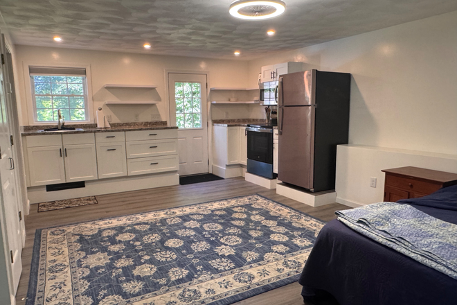 BRAND NEW KITCHEN. - Large Studio for ONE or TWO Apartments
