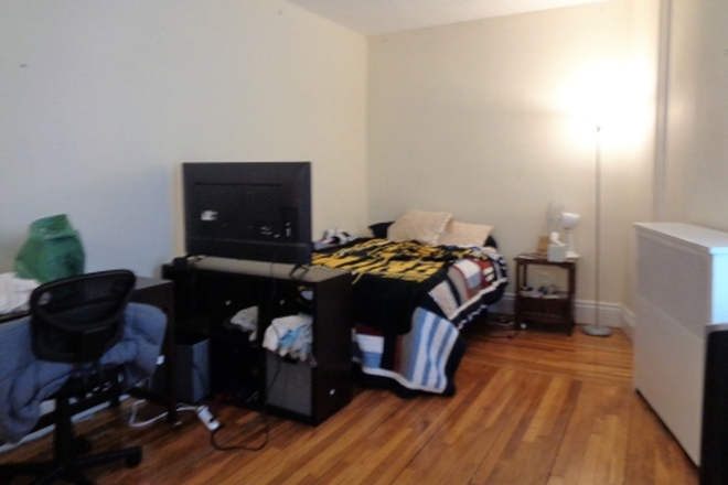 Photo - 50 Carlton St Apartments