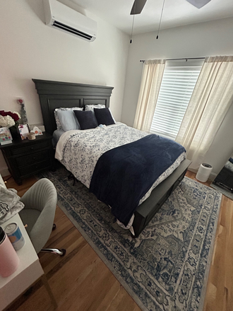 Bedroom - House close to campus