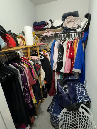 Photo - 1/bed, 1/bath. Utilities INCLUDED, MALE ONLY, LEASE TAKEOVER (WATCH YOUTUBE VIDEO ATTACHED - SHOWI Apartments