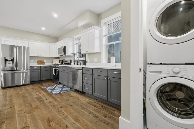 Kitchen - UNREAL PRICE & BEST RENOVATION in Mission Hill!! Come tour before its too late!!