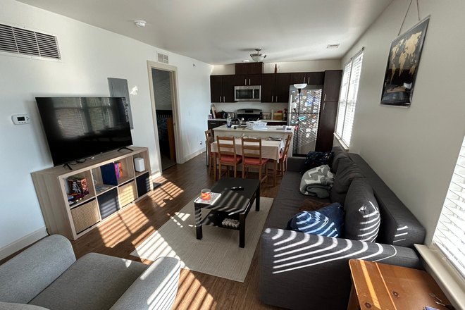 Living room - Summer sublet:Furnished 1BR apt for PU faculty/staff only-Bayard Ln-Princeton