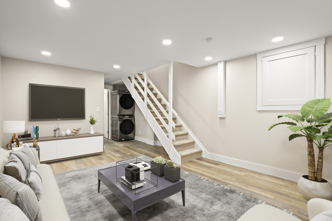 #3 - 3565 Arthur (3BR/ 2BA) Apartments