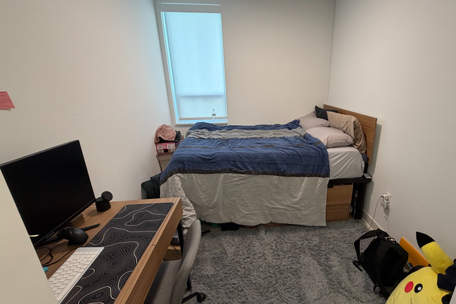 Bedroom - Summer 26 Relet: VERVE 1B1B Attached Bedroom w/ Bathroom + PARKING ($1500-> $1000) Apartments