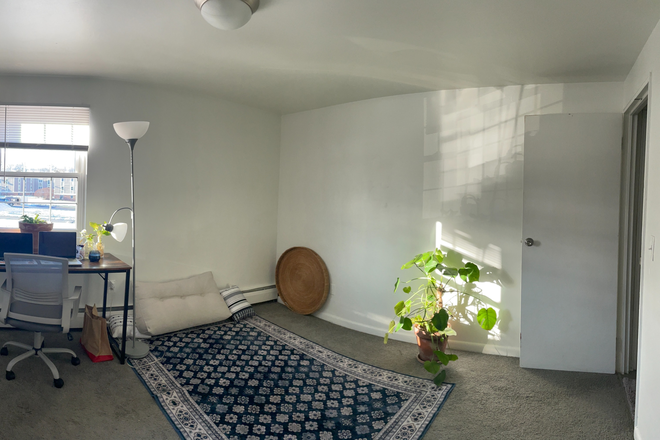 Private Room, Ample Sun, Huge Closet. - The Boulders Apartments