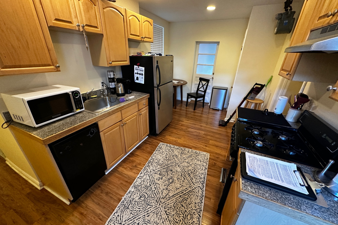 1 - Charming North End Apartments Unit – Prime Location Near Suffolk University!