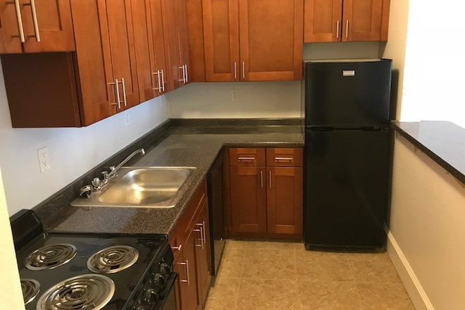 Visit hubrealtyproperties.com - Beautiful 1 bedroom with new updates, in Brookline near Coolidge Corner