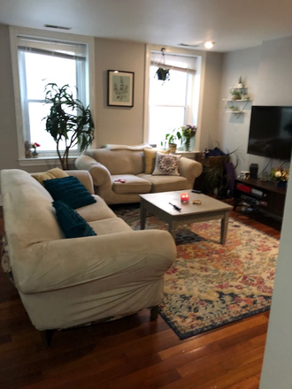 LIVING ROOM - FOUR BEDROOM APARMENT FOR RENT