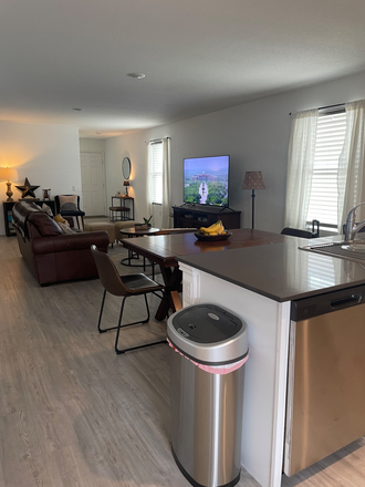 Photo - Jaguar Casita near TAMUSA, (shared housing) All utilities included!