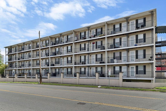 For picture of the apartment please contact me - Apt 103