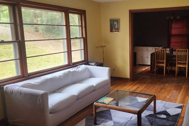 The Living Room - Furnished – Emory Area – Included Utilities & Cleaning Service, Internet, Lawn Care House