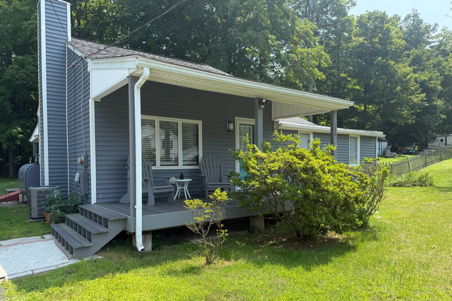 Front of house - 100 Forest Rd Coventry CT