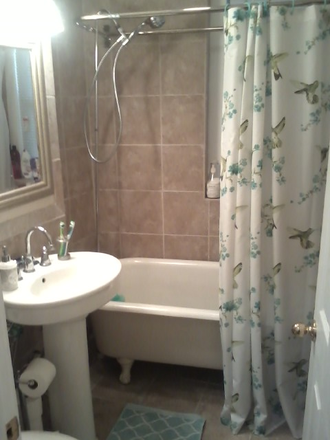 Visit hubrealtyproperties.com - Fantastic studio in the heart of Fenway near restaurants, shops and the T Apartments