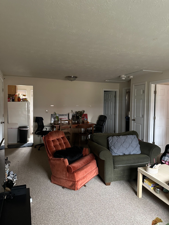 Living Room (bike could be included) - 2B/1B Summer Sublet in Colonial Village: 1550$ All utilities included