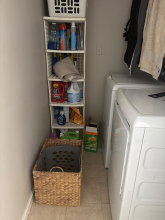 Laundry room - Room in Revere, close to bus stop
