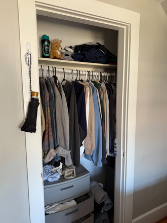 Closet - House close to campus, private room, bathroom, parking!