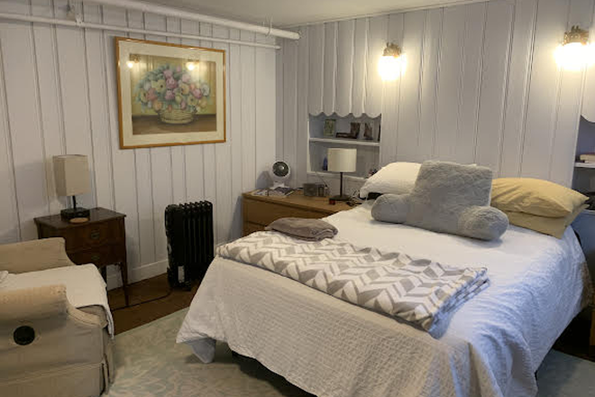 Bed night table - Furnished Room close to TUFTS and HARVARD Apartments