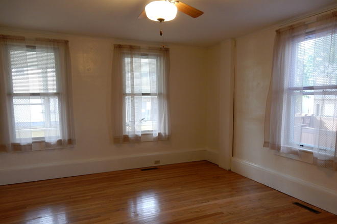 First Floor Bedroom - Four Bedroom Houseshare in Northampton