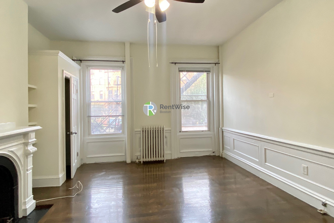 1 - JULY 2026-Gorgeous Beacon Hill Studio, H/HW inc, Cat ok. No Fee! Apartments