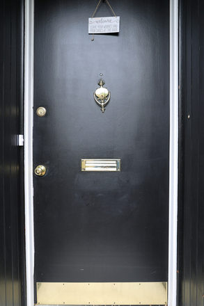 Welcome :-) - 1BR/1.5BA ($1,600) or 2BR/2.5BA ($3,200), Furnished for Professionals, Grad Students Townhome