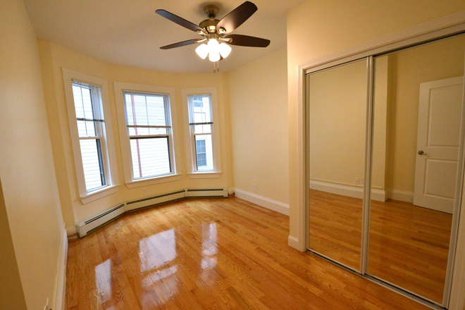Room 1 - Prime Location 3 Bed / 1.5 Bath on Brookline St — Avail 9/1/26 · Text/Call 385-722-7303 Apartments