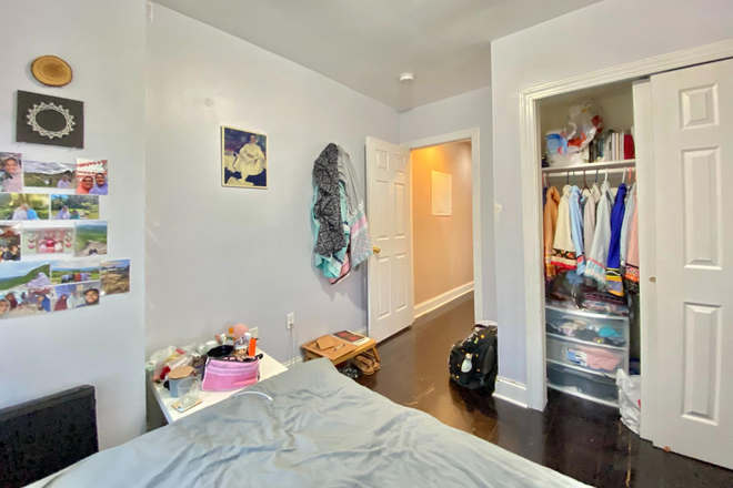 Bedroom - 1729 Fontain St 2 Apartments