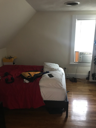 Bedroom - Deluxe Porter Sq /Davis Sq  2 Bed minutes to Harvard, MIT ,Tufts & BU and the Red Line! Apartments