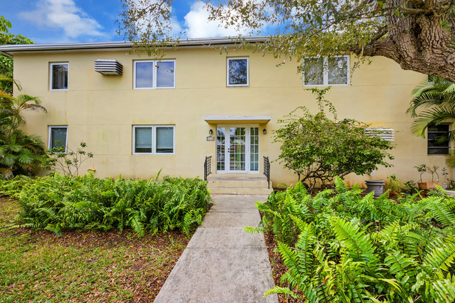 Exterior front - Beautiful 2 bedroom/1 bath located at the Rene Condos  in the heart of South Miami ~ High Pines area