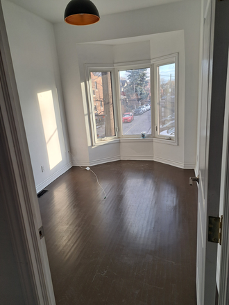 Bedroom 2 - [NEWLY RENOVATED] 4 Bedroom, 2 Bath, in Bloor Christie's