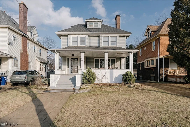 Front Yard - University Circle House with Garage and AC
