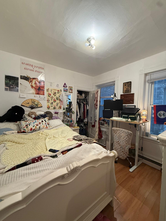 Bedroom - SUMMER 2 6/28-9/1 ONLY*** 1 fully Furnished Bedroom, Mission Hill w/ 2 Male Roommates Apartments