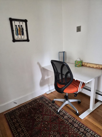 2 - Conveniently located FURNISHED condo 4 blocks to Harvard