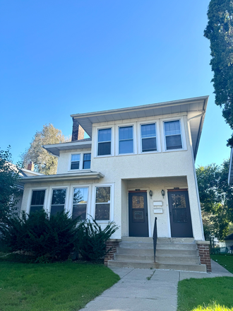 Front exterior - The Wilder House, large backyard, close to campus, across from park