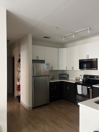 Kitchen - Landmark #2514, 4BD x 2 BA rental, Spring 2026 Apartments