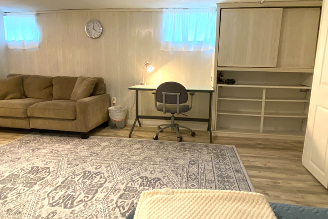 Main Room 3 - SUMMER - TUFTS - Furnished 1-Bed Apt w/All included